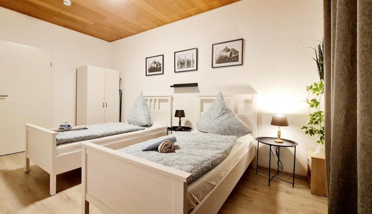 Elena Flat Sonnenblumen Duisburg Zentrum Εξωτερικό φωτογραφία