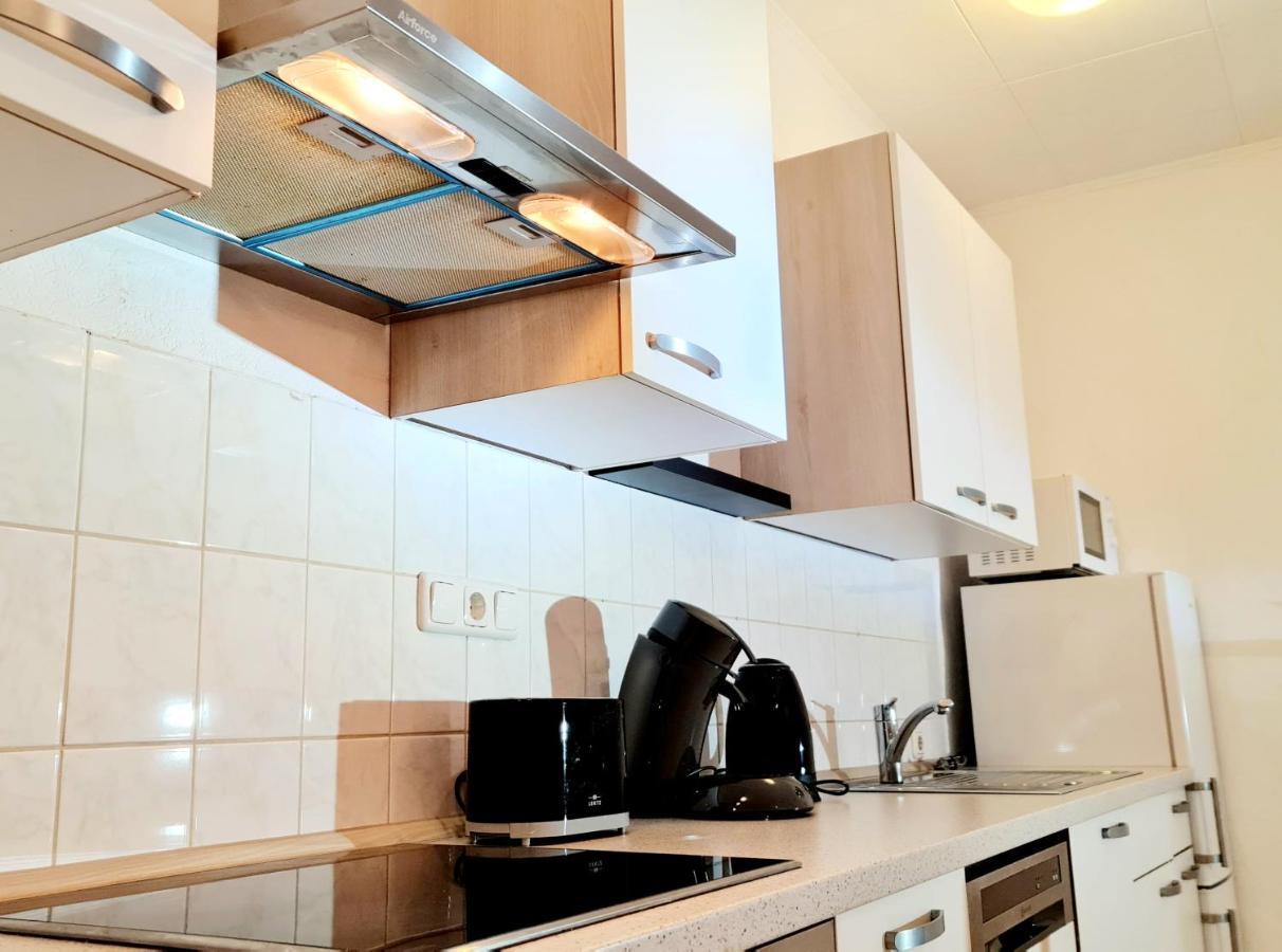 Elena Flat Sonnenblumen Duisburg Zentrum Εξωτερικό φωτογραφία