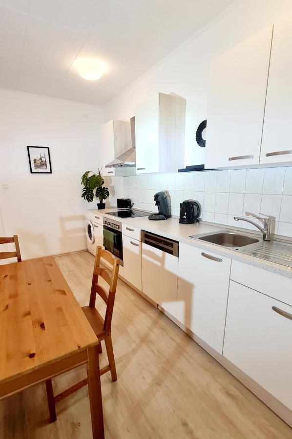 Elena Flat Sonnenblumen Duisburg Zentrum Εξωτερικό φωτογραφία