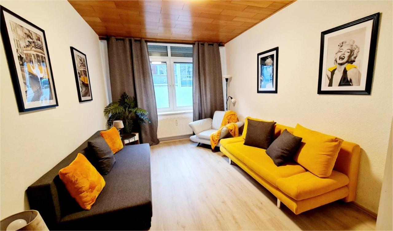 Elena Flat Sonnenblumen Duisburg Zentrum Εξωτερικό φωτογραφία