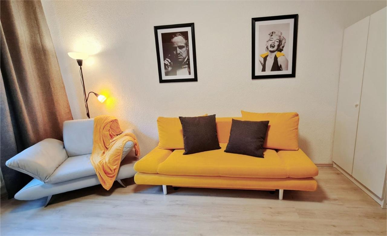 Elena Flat Sonnenblumen Duisburg Zentrum Εξωτερικό φωτογραφία